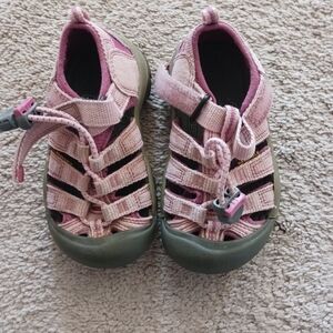 Keen Kids Sandals in Pink and Olive